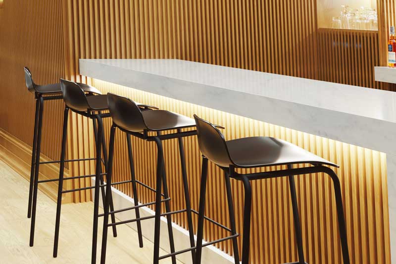 Barstool_Black_Matte_Frame_03-800px